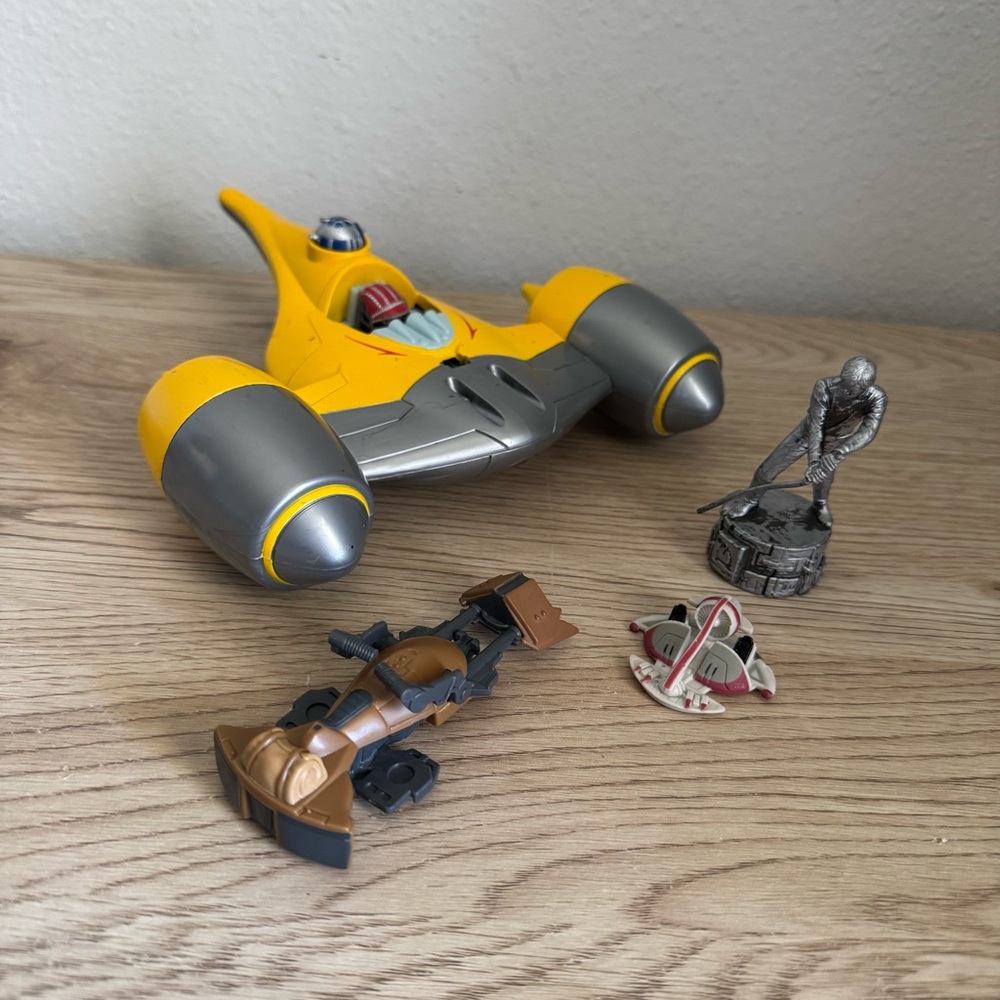 Star Wars 2001-2005 Lot Of‎ Toys Playskool Naboo Fighter & Speeder Luke Swamp